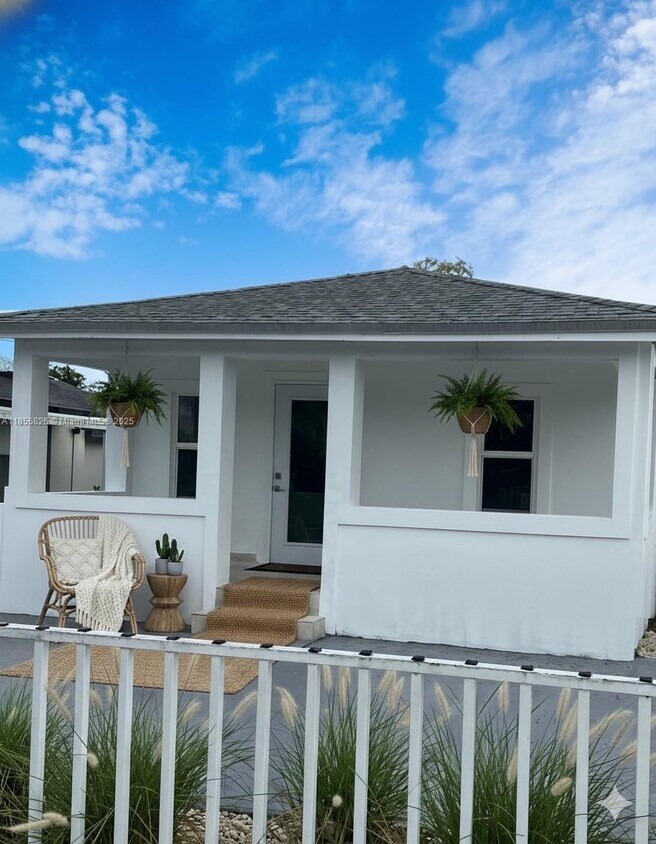 Foto principal - 81 NW 44th St