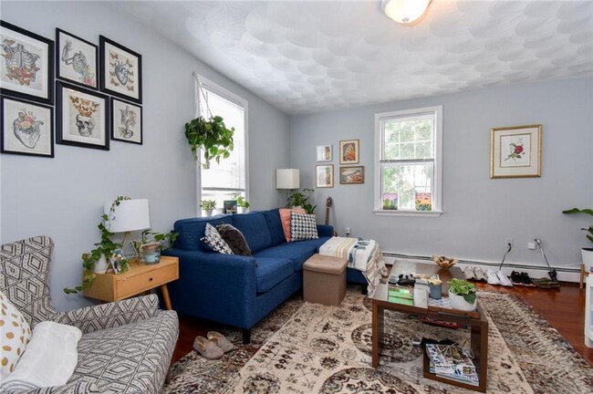 Foto del edificio - 6 Trenton St