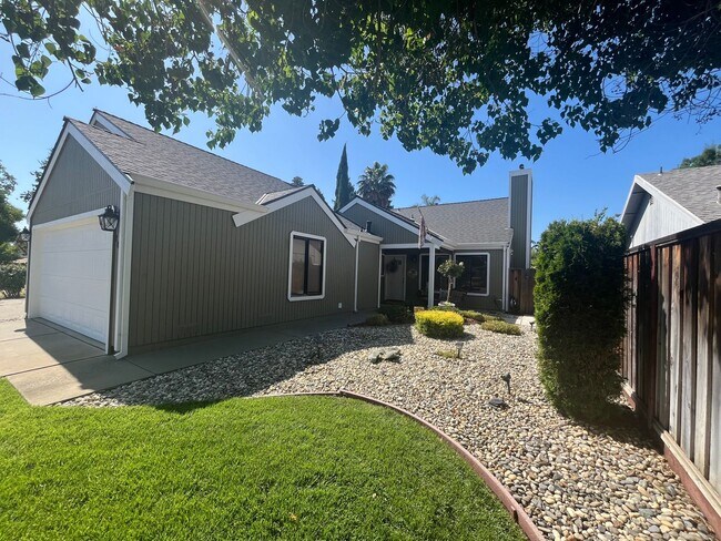 Building Photo - Charming 3/2 Home in Woodland-$500.00 OFF ...
