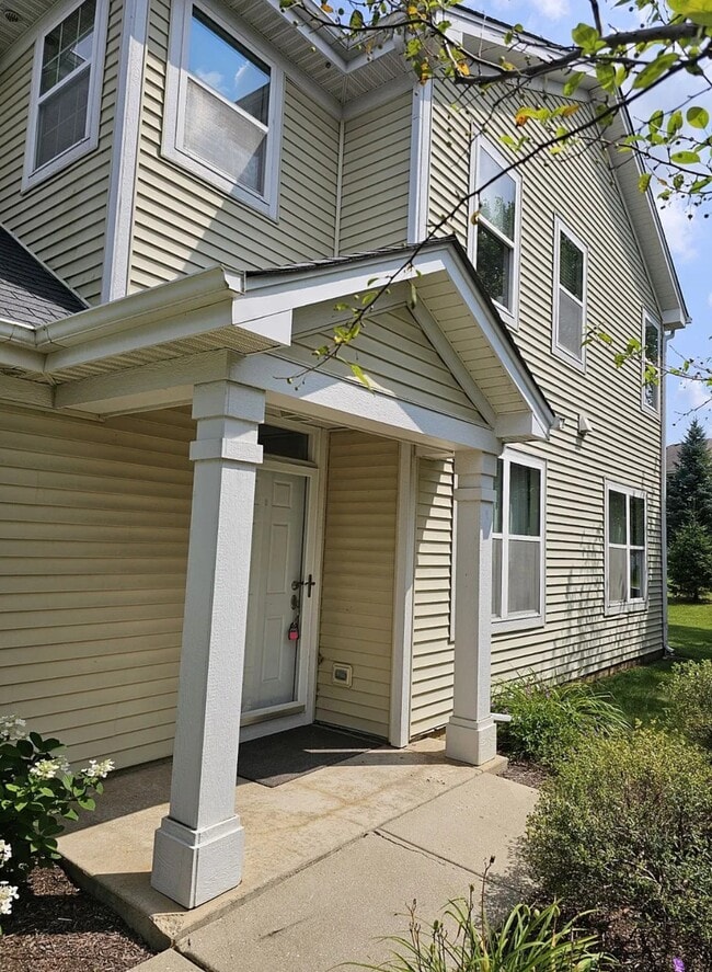 Building Photo - 1424 Prescott Dr