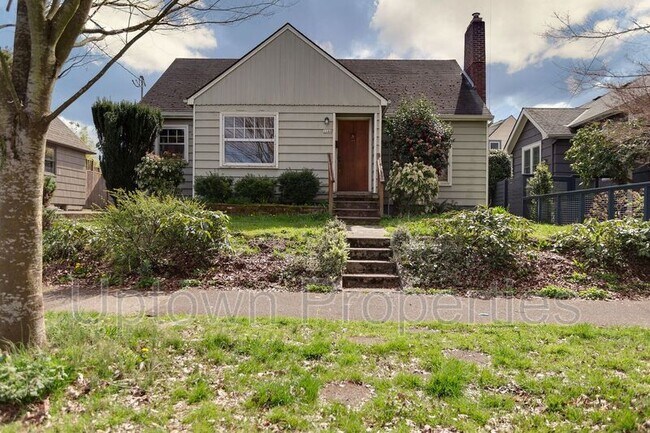 Foto del edificio - 1644 N Willamette Blvd
