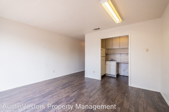 Foto del edificio - 2901 Sweeney Ln