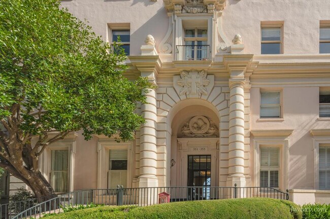 Foto del edificio - 355 Buena Vista Ave E