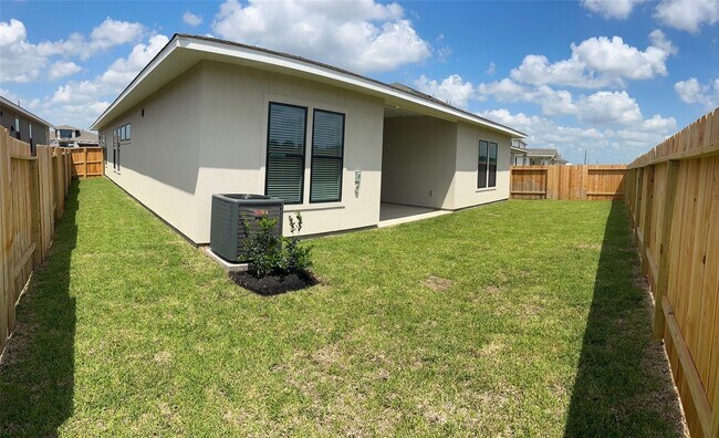 Building Photo - 1816 Drover Ln