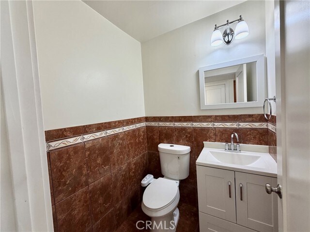 Foto del edificio - 1477 W 20th St