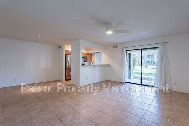 Foto del edificio - 9340 N 92nd St