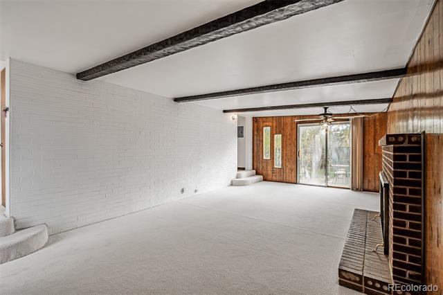 Foto del edificio - 16060 Mt Vernon Rd