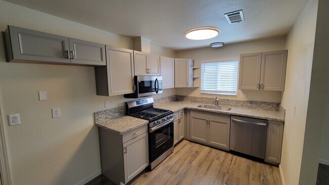 Foto del edificio - 541 Arrowhead Ct