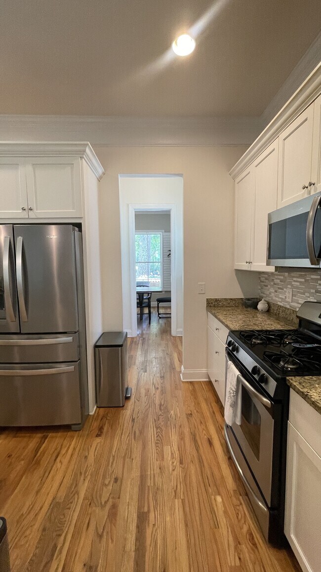 Photo - 1125 Phillips Park Dr House