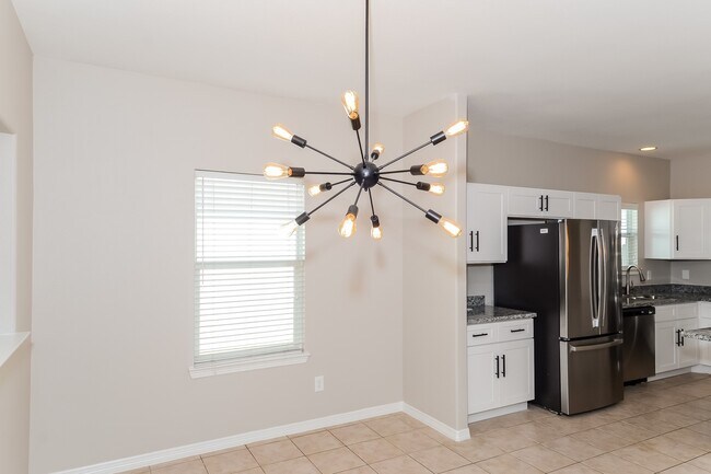 Foto del edificio - 21319 Sweet Grass Ln