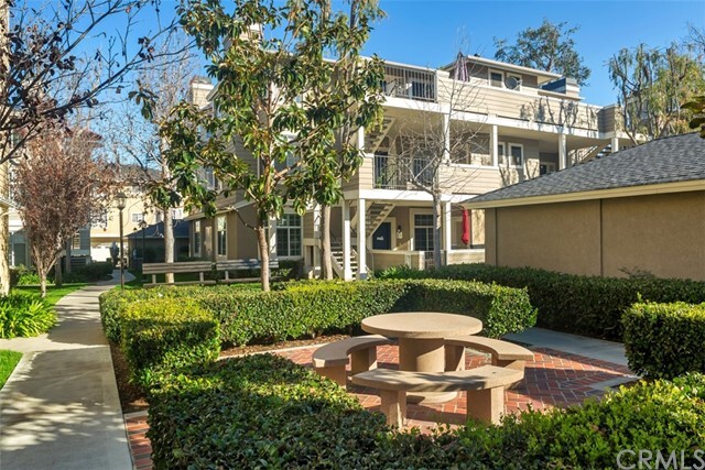 Foto principal - 23412 Pacific Park Dr