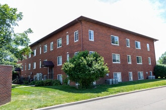 Building Photo - 500 Grandview Ct