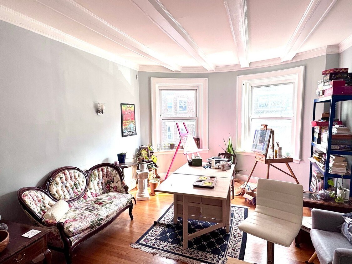 Primary Photo - 4 BED WITH CENTRAL AIR ON ALLSTON/BRIGHTON...