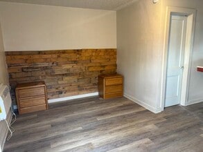 Building Photo - 2070 US-69