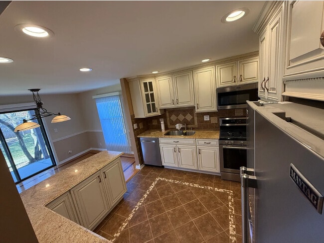 Foto del edificio - 2950 Northampton Dr