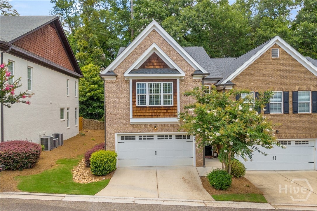 Primary Photo - 180 Elliot Cir