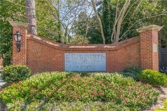 Building Photo - 28106 Plantation Dr NE