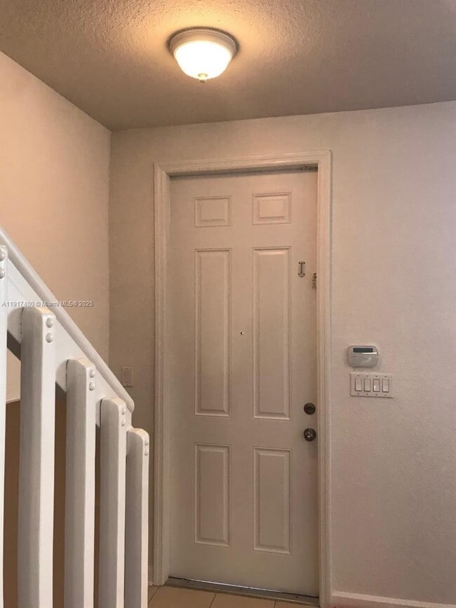 Building Photo - 3355 NE 13th Cir Dr