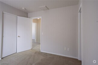 Building Photo - 7920 Hornbeam Ct