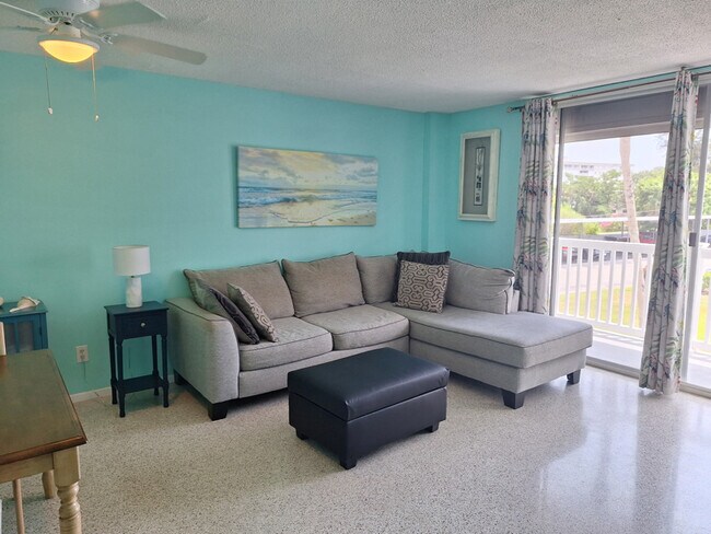 Foto del edificio - 3190 N Atlantic Ave