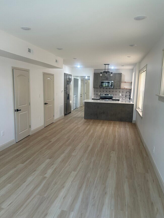 Foto del edificio - 7236 Wise Ave