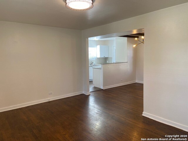 Building Photo - 421 Bryn Mawr Dr