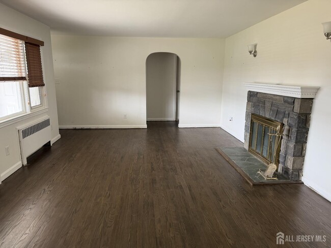 Foto del edificio - 2729 Woodbridge Ave