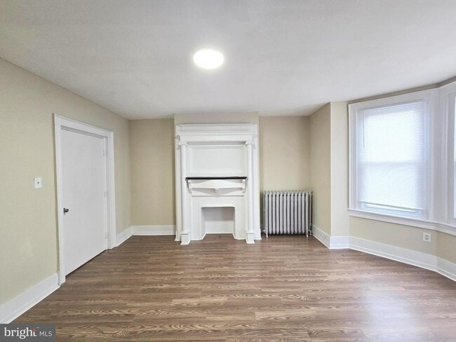 Building Photo - 5222 Catharine St
