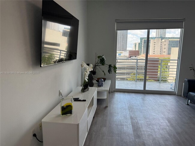 Building Photo - 234 NE 3rd St