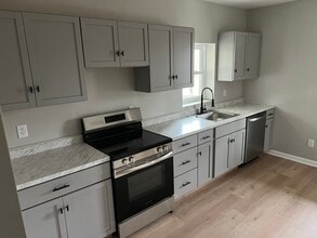 Building Photo - 137 Limerick Rd