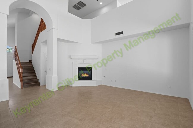 Foto del edificio - Beautiful 5 bed / 3 bath Home in the San Tan Heights Community of San Tan Valley