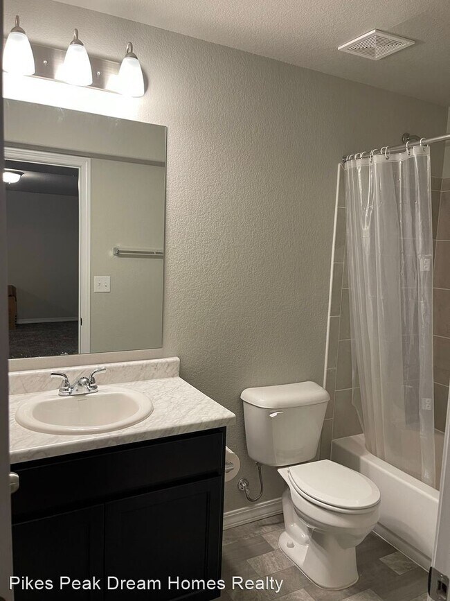 Foto del edificio - 4 br, 4 bath House - 7702 Berwyn Loop