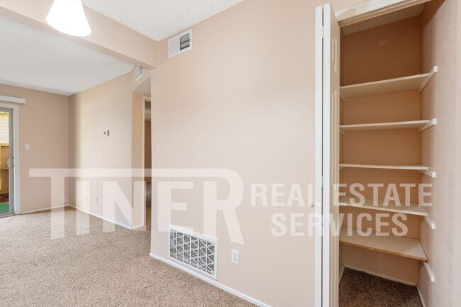 Foto del edificio - Rollingwood Commons Condominium - Tier 5 -...