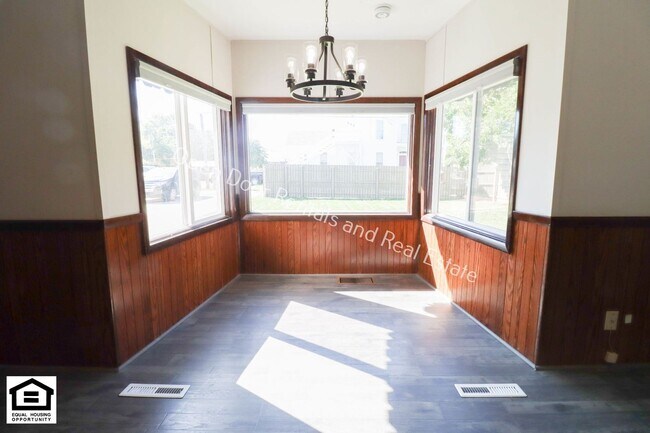 Foto del edificio - 3 Bedroom home in the heart of Auburn IN