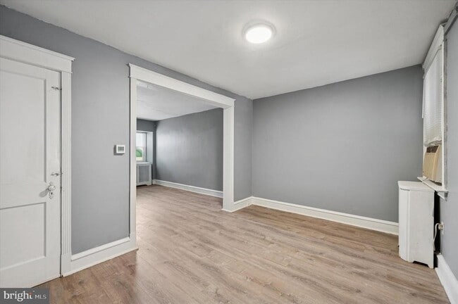 Building Photo - 445 Millbank Rd