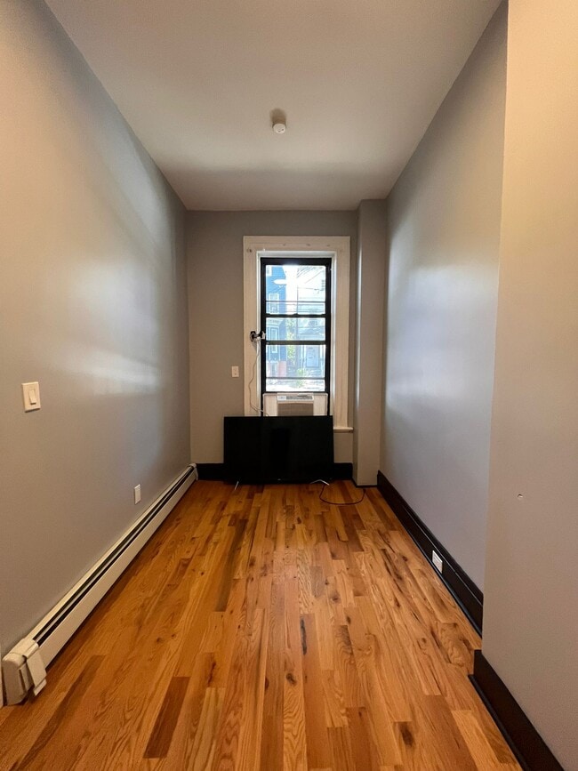 Building Photo - 17 Belmont Ave