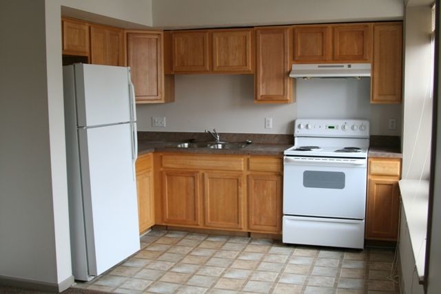 Building Photo - 2 br, 1 bath Apartment - Ferndale Apartments