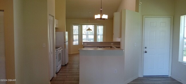 Building Photo - 137 Grand Oaks Cir