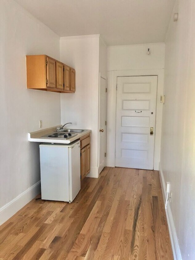 Foto del edificio - 1061 Beacon St