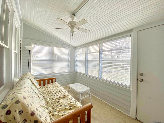 Foto del edificio - 14039 Young Rd