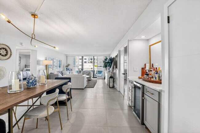 Foto del edificio - 3456 S Ocean Blvd