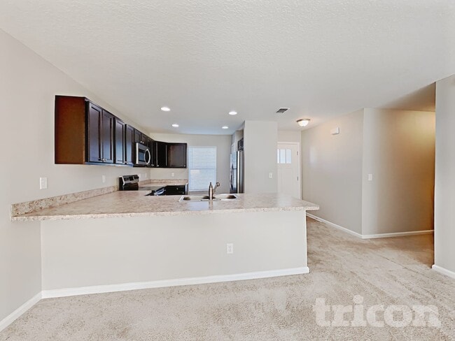 Foto del edificio - 1354 Sarahs Landing Dr