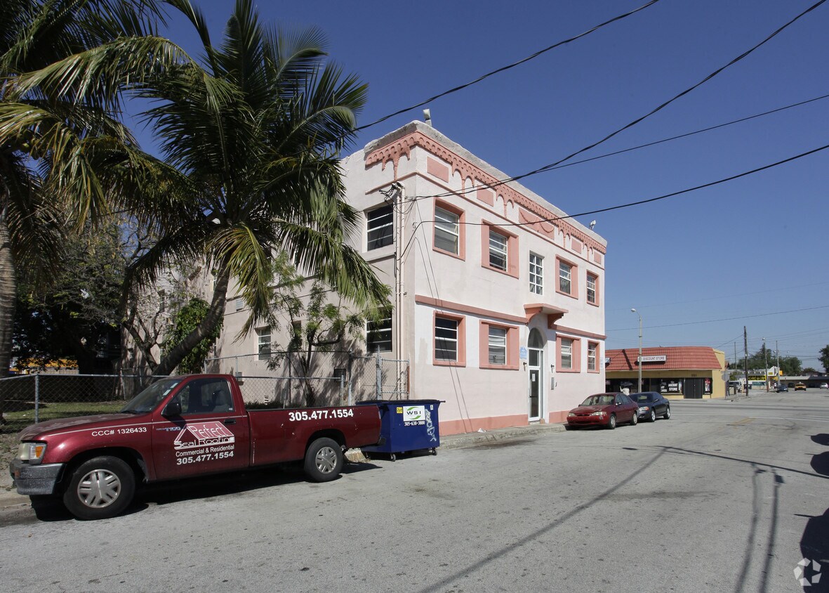 Foto principal - 104 SW 20th Ave