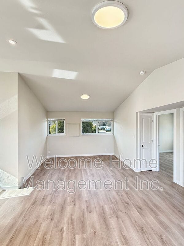 Foto del edificio - 179A Brown Drive