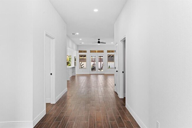 Foto del edificio - 30108 Hacienda Ln