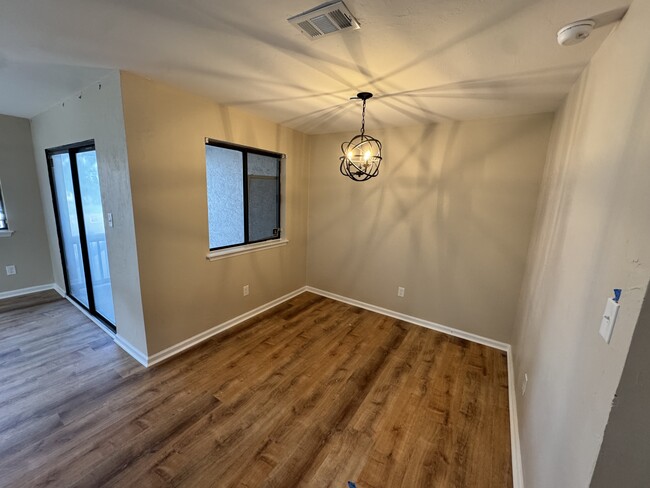 Photo - 1313 Airport Dr Townhome