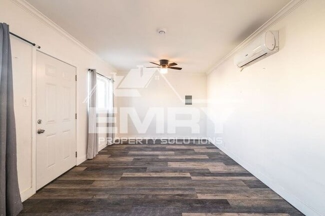 Building Photo - Newly 1 bed 1 bath apartment for rent in Firestone Blv Norwalk California