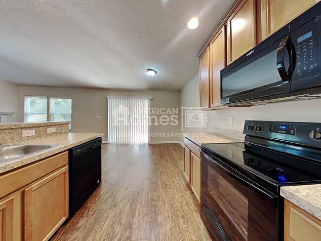 Building Photo - 4203 Sandhill Crane Terrace