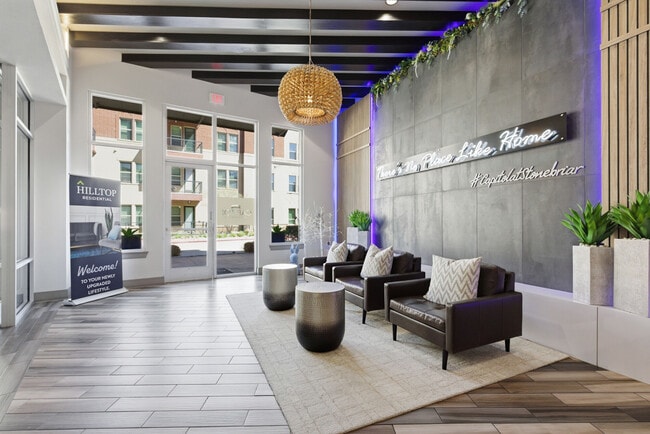 Leasing Office - Capitol at Stonebriar