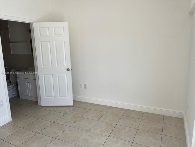 Foto del edificio - 1020 SW 4th St